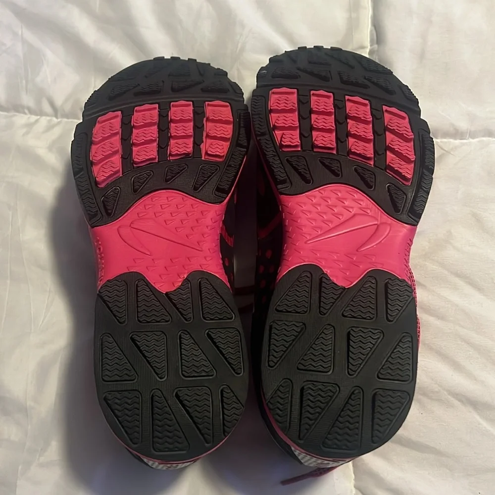 NEWTON SHOES - Picture 6 of 7